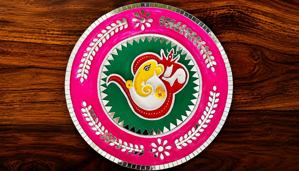 Lippan Art Ganesha - Handcraft supplier, exporter & wholesale manufacturer
