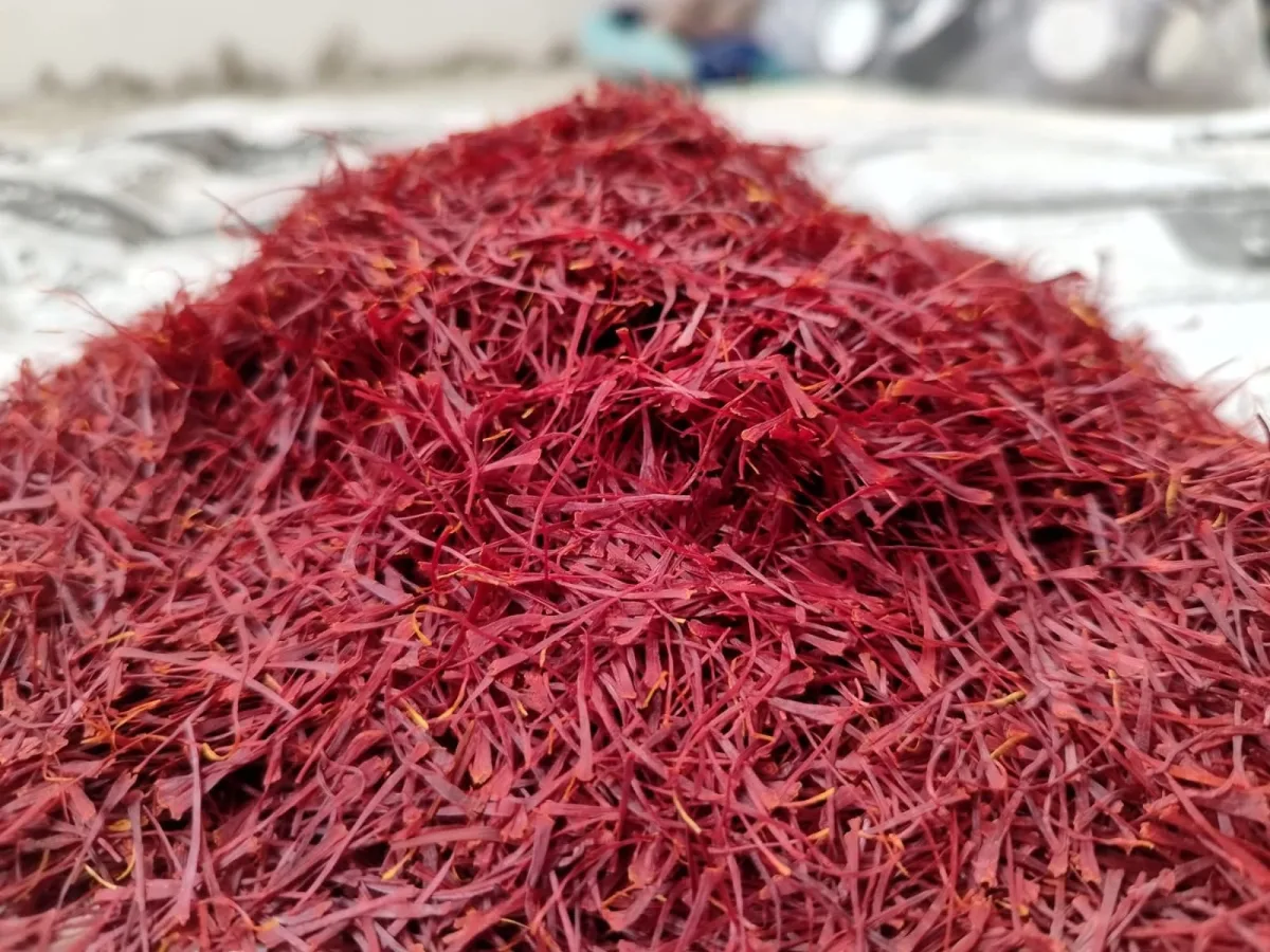 Kashmiri Saffron - Food & Beverages supplier, exporter & wholesale manufacturer